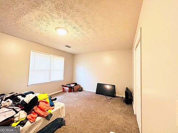 4th image of 1140 Forest Villa Dr NW
