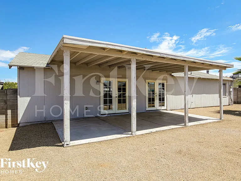 3733 E Eugie Ave — Photo 18