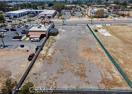 1st image of 9491 Sierra Ave