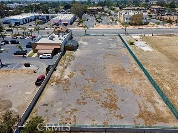 9491 Sierra Ave, Fontana, CA 92335