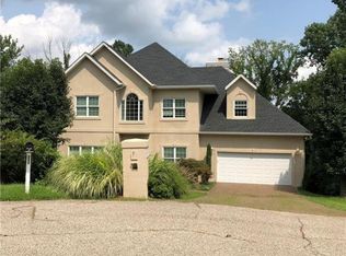 6 Woodcrest Ln, Charleston, WV 25314