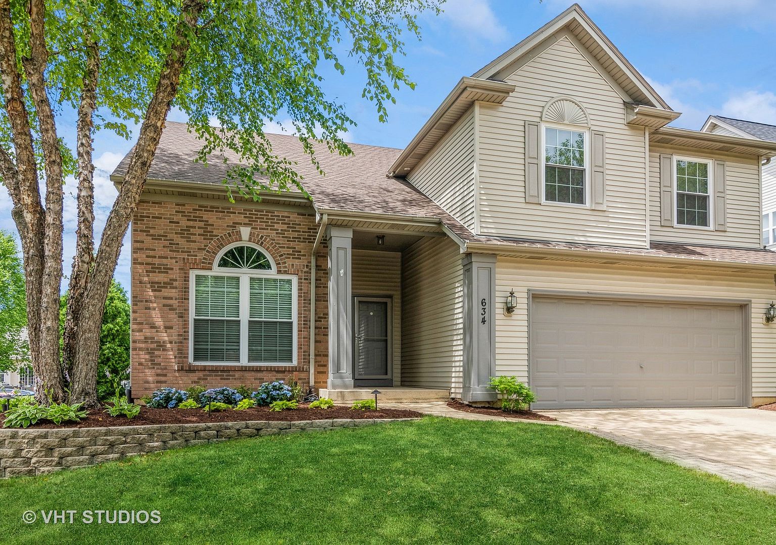 634 E Thornwood Dr, South Elgin, IL 60177 Zillow