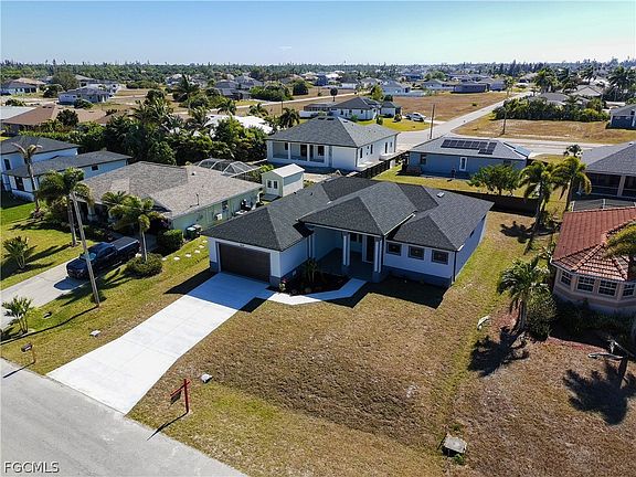 3rd image of 4214 NW 32nd St