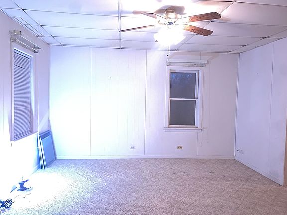 2nd image of 409 S Woodlawn Ave