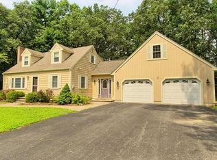 5 Lillian Rd, Westford, MA 01886
