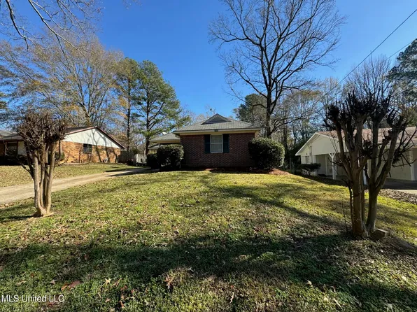 1954 Elaine St, Jackson, MS 39204