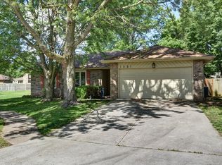 1221 S Bruce Ct, Springfield, MO 65804
