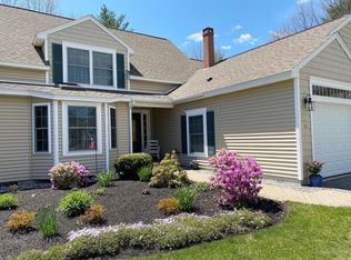 16 Derby Pl #26, Kennebunk, ME 04043