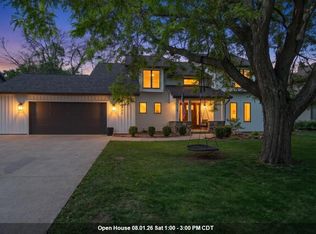 1825 Eagle Dr, Neenah, WI 54956