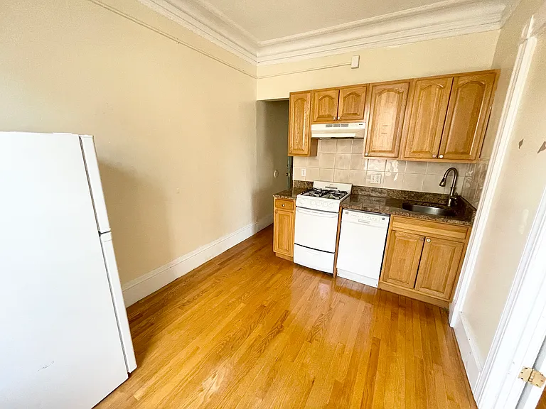 315 Huntington Ave #4 — Photo 6