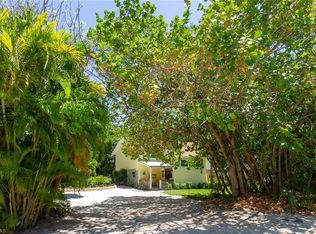 458 Casa Ybel Rd, Sanibel, FL 33957