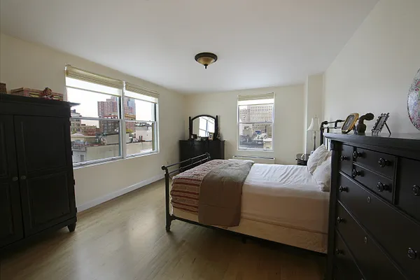 Sold by Tabak Real Estate | media 36