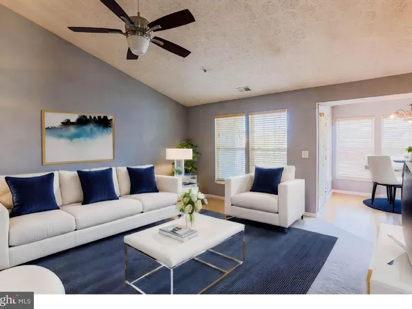 9561 Devonwood Ct #9561, Rosedale, MD 21237