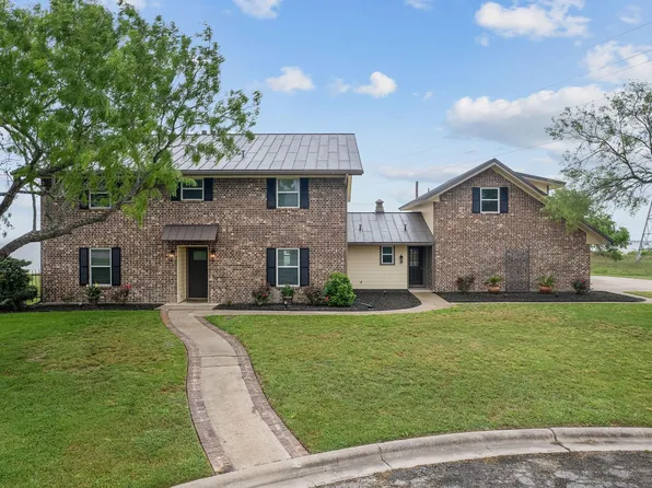 8 Las Brisas Pl, Port Lavaca, TX 77979