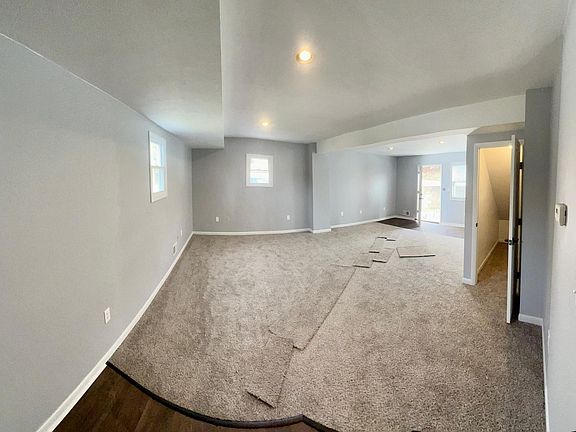 3rd image of 125 Elm St #125B
