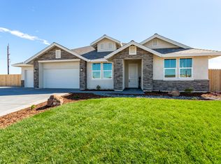 2635 Lawn Ln, Redding, CA