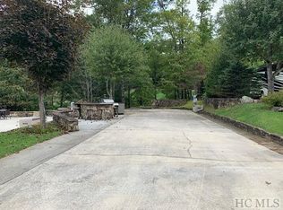 344 Resorts Blvd, Lake Toxaway, NC 28747