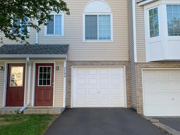 7784 Village Pl, Chanhassen, MN 55317