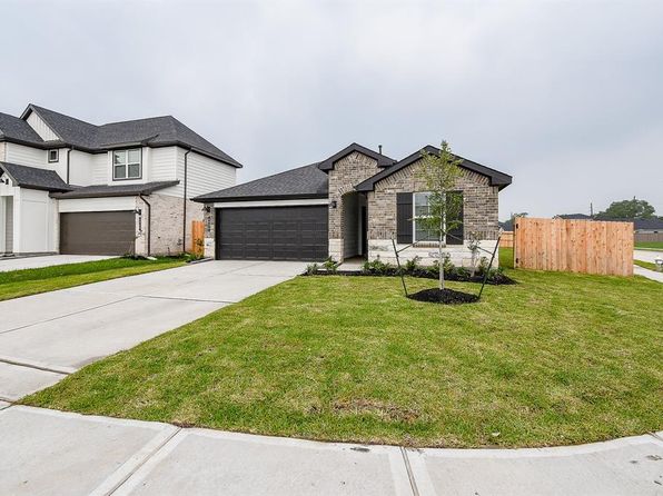 4906 Oakwood Dr