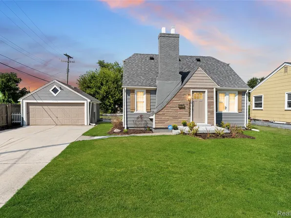 23027 Stewart Ave, Warren, MI 48089