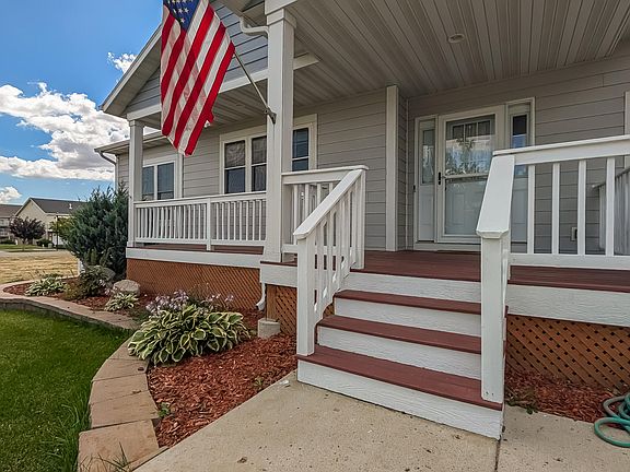 5th image of 3225 Prairie Commons St