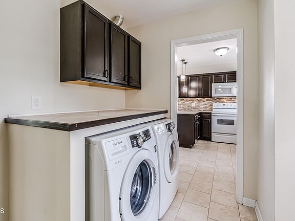 5th image of 311 W Bowen Ave