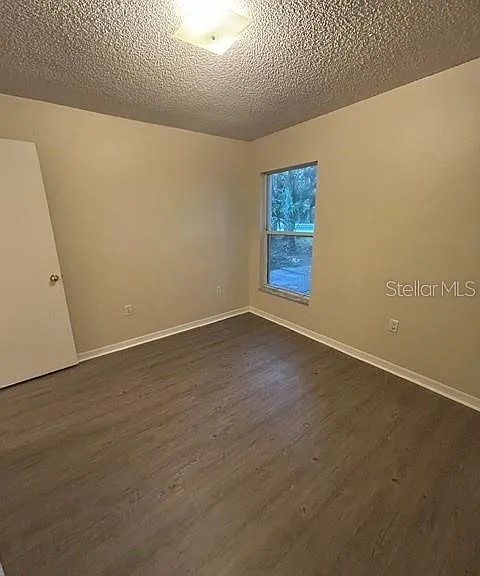 816 Shell Ln — Photo 13