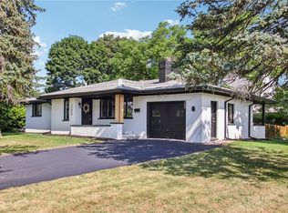 260 Candlewood Rd, Rochester, NY 14609