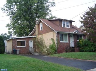 863 Orchard Ave, Runnemede, NJ 08078