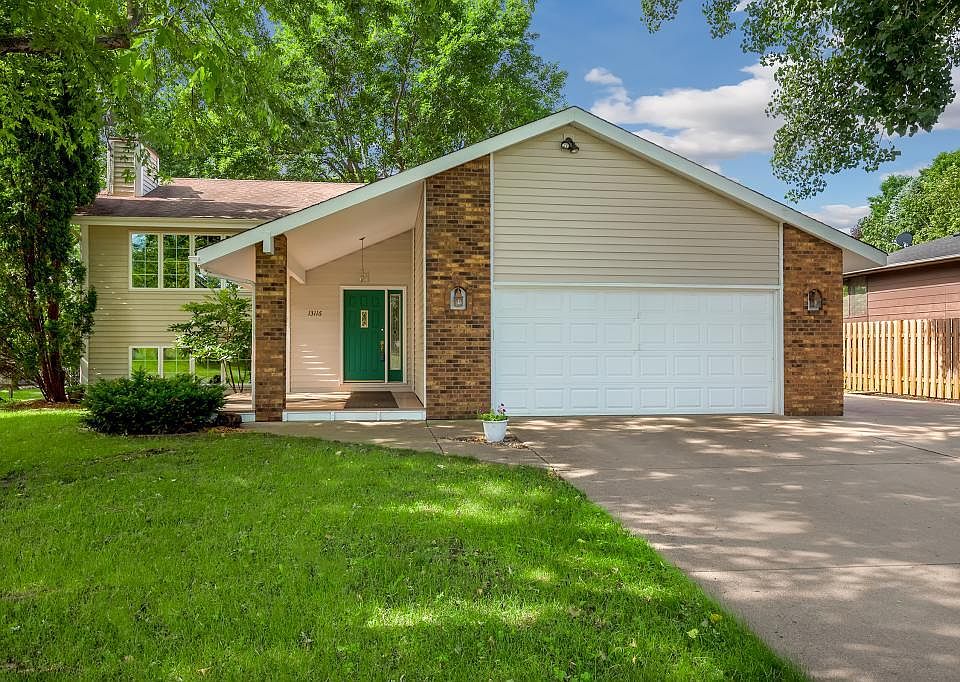 1st image of 13116 Parkwood Dr