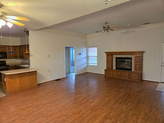 3rd image of 116 Gail Jackson Ct