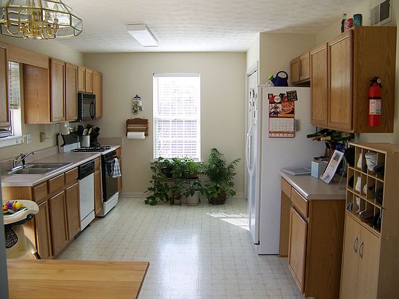 Eat in kitchen with huge pantry
