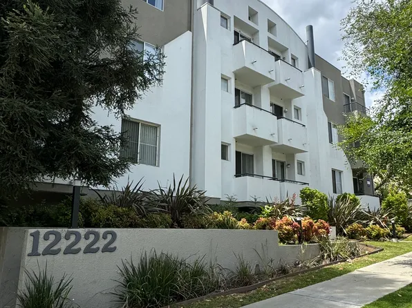 12222 Moorpark St APT 206, Studio City, CA 91604