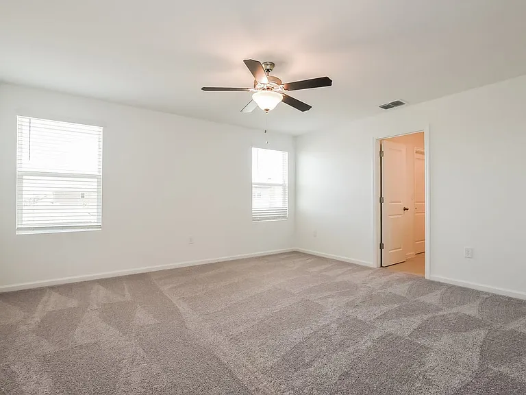 2042 Hemingway Cir — Photo 8