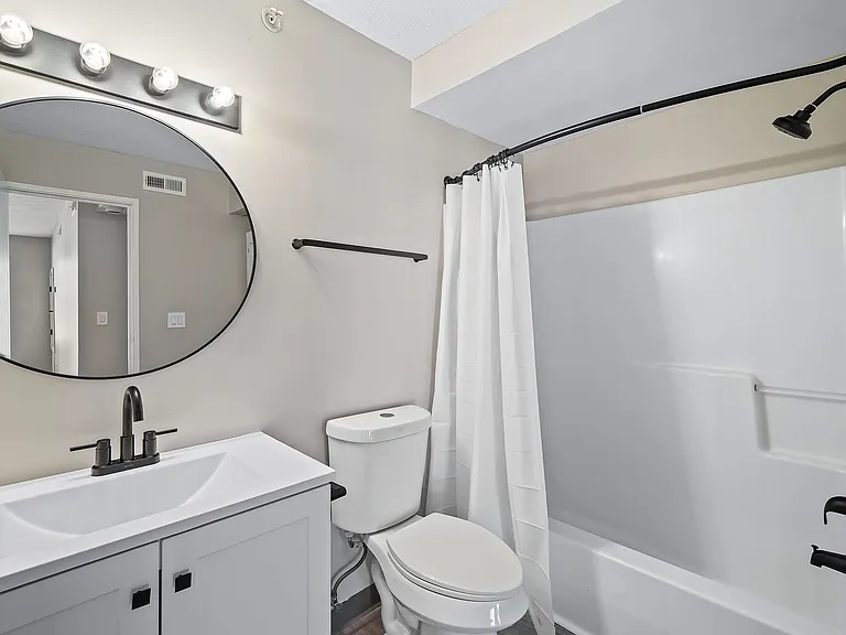 Cherry Tree Village Apartments — Photo 34