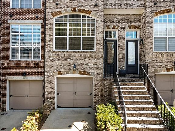 3rd image of 2663 Rivers Edge Dr NE