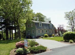 60 Raymond St, Tewksbury, MA 01876