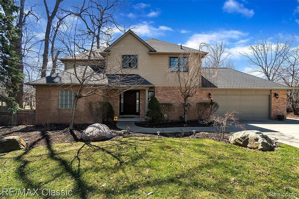 5795 Rowley Blvd, Waterford, MI 48329 | Zillow