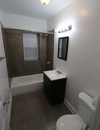 3rd image of 2065 W Jarvis Ave #1W