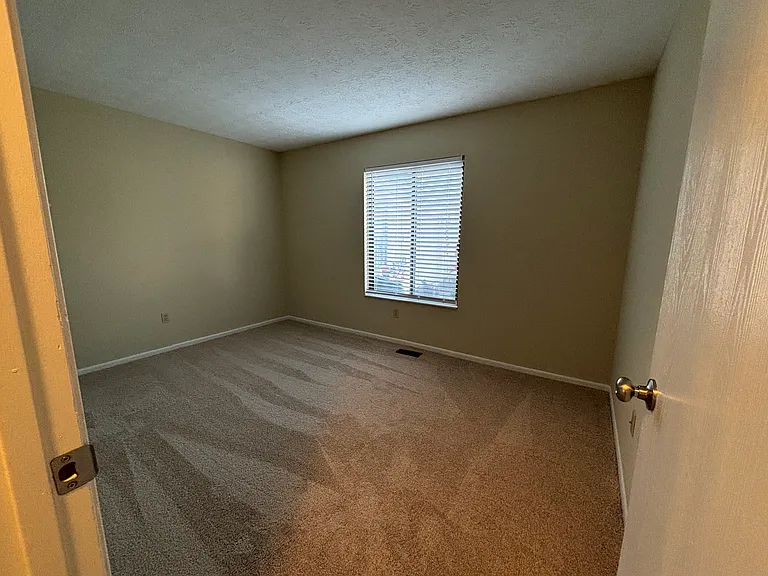 1888 Stoneview Ct — Photo 17