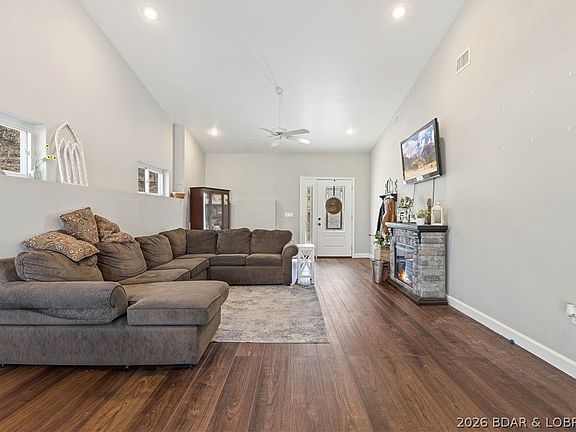 5th image of 501 Westwood Dr