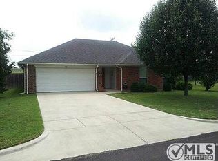 311 S Sendero Dr, Decatur, TX 76234