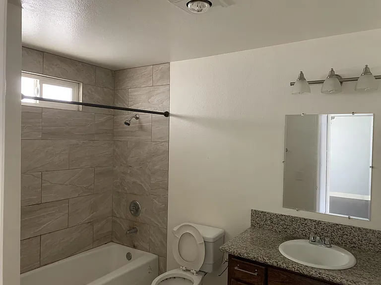 4323 Perlita Ave #8 — Photo 9