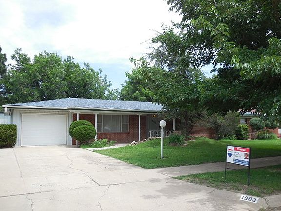 2nd image of 1903 S Heights Dr