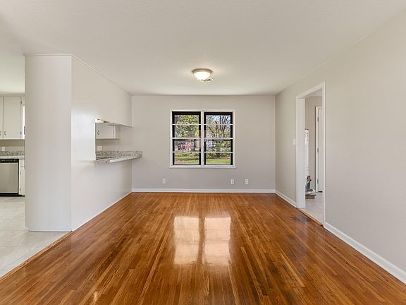 4th image of 3200 3rd St