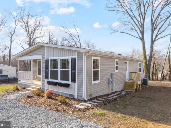 320 East St, Gordonsville, VA 22942