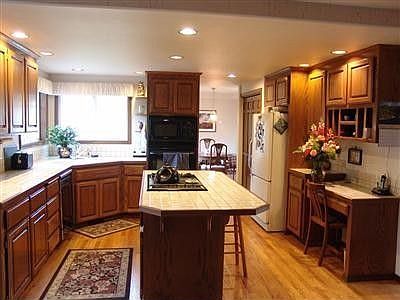 5th image of 3504 Kensington Ct SE