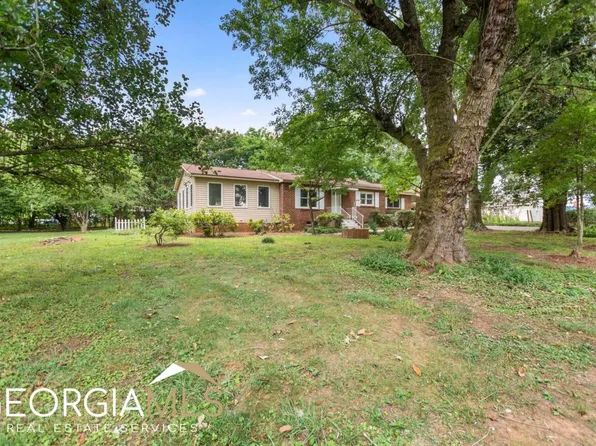 112 S Edward St, Calhoun, GA 30701