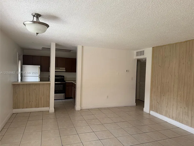 5501 SW 77th Ct #204C — Photo 4