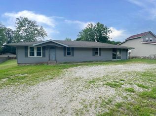 5233 State Road 261, Newburgh, IN 47630